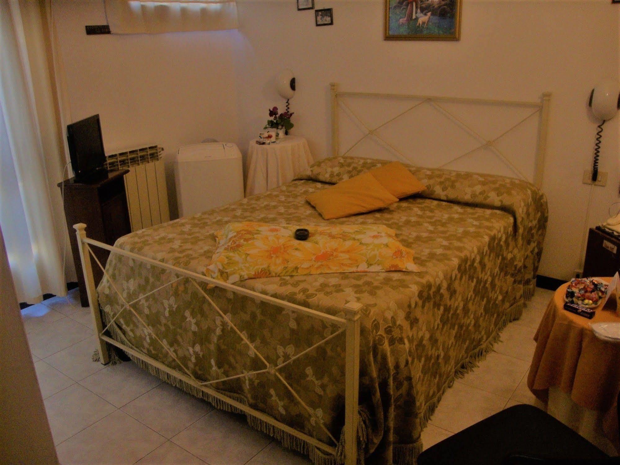 סן פיירו א סייבה Hotel Ebe מראה חיצוני תמונה